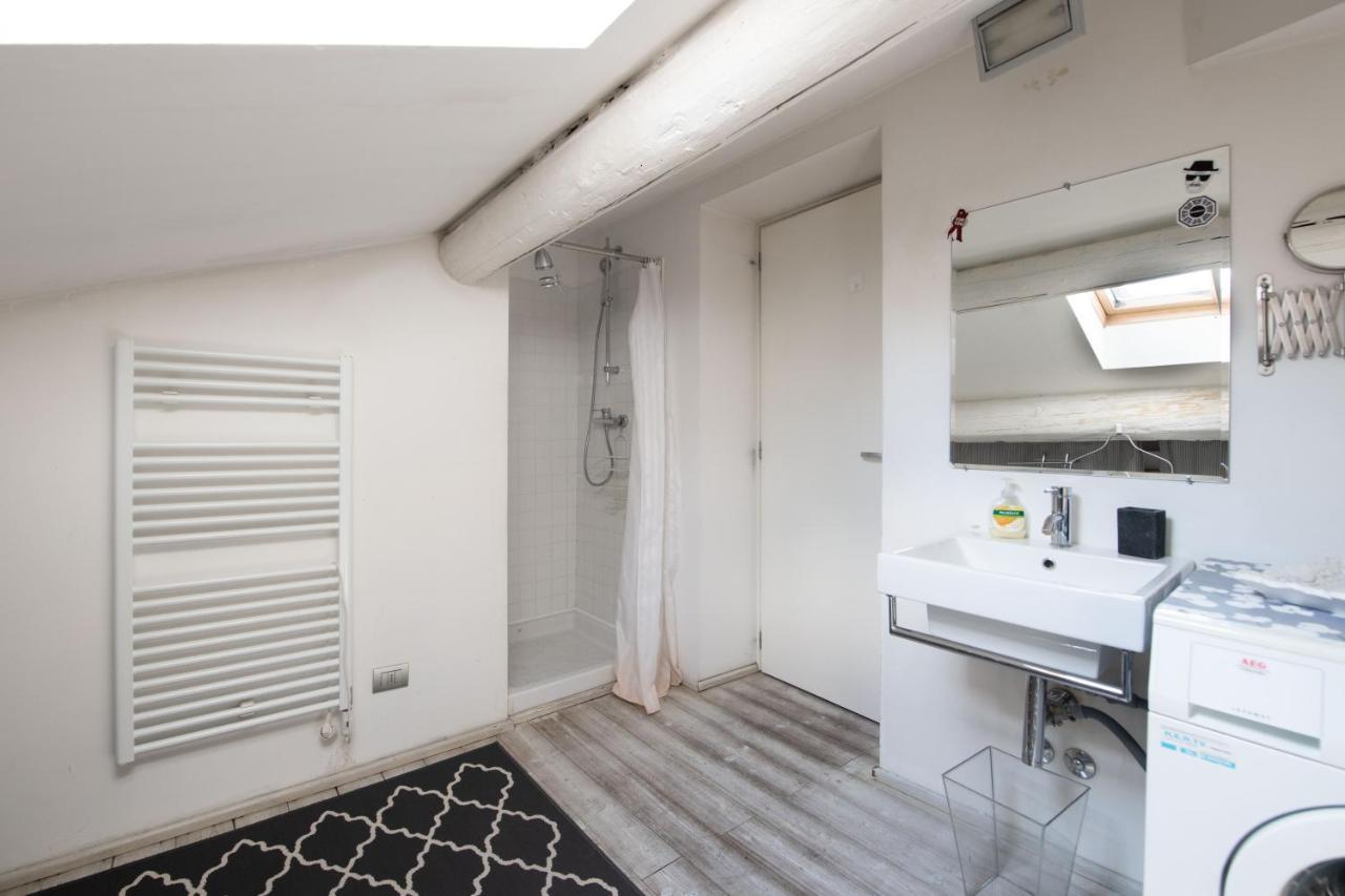 Stunning Top Floor Flat In The Heart Of เวโรนา ภายนอก รูปภาพ