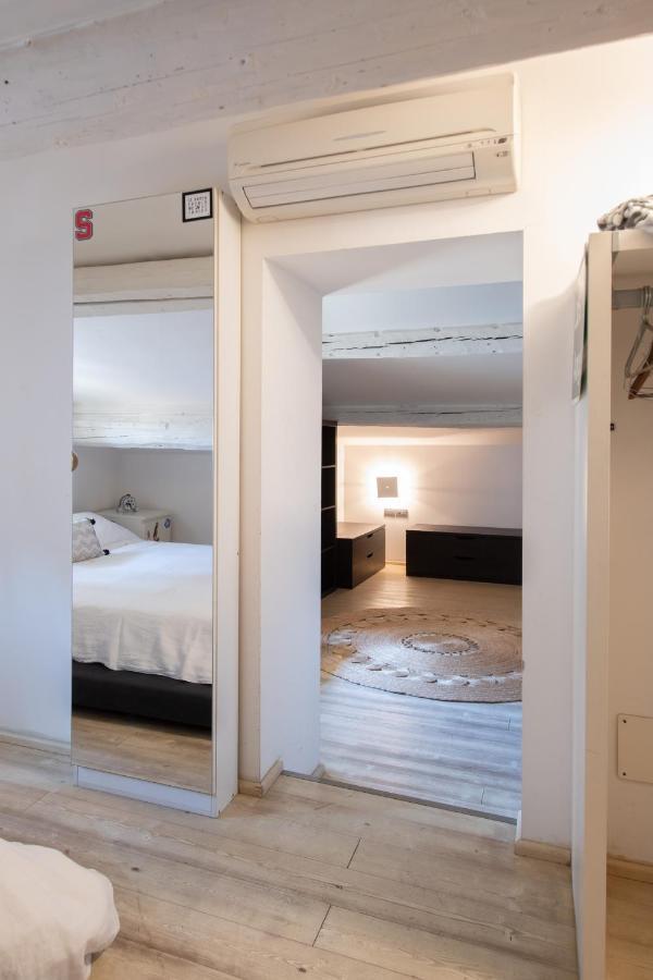 Stunning Top Floor Flat In The Heart Of เวโรนา ภายนอก รูปภาพ
