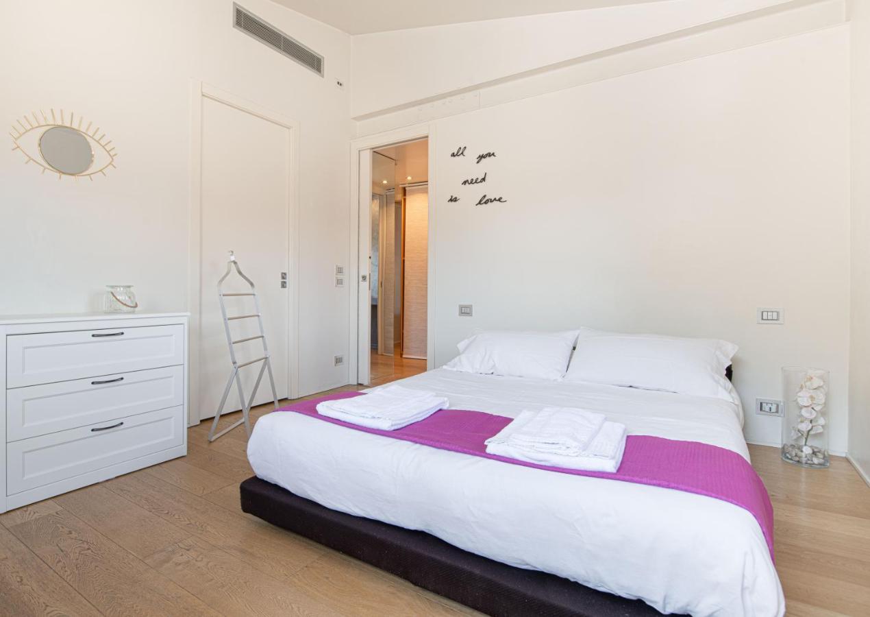 Stunning Top Floor Flat In The Heart Of เวโรนา ภายนอก รูปภาพ