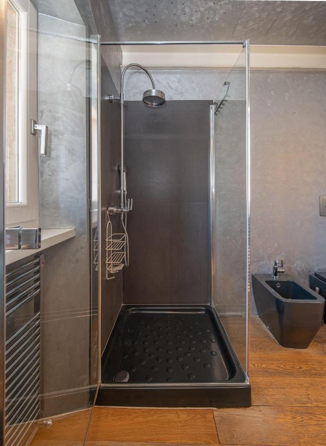 Stunning Top Floor Flat In The Heart Of เวโรนา ภายนอก รูปภาพ
